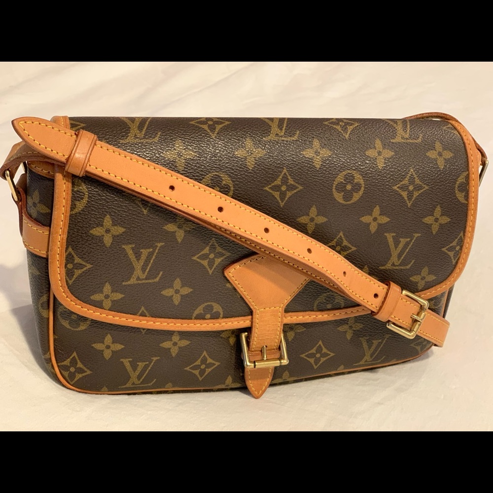 Louis Vuitton monogram Solonge Bag - barely used
